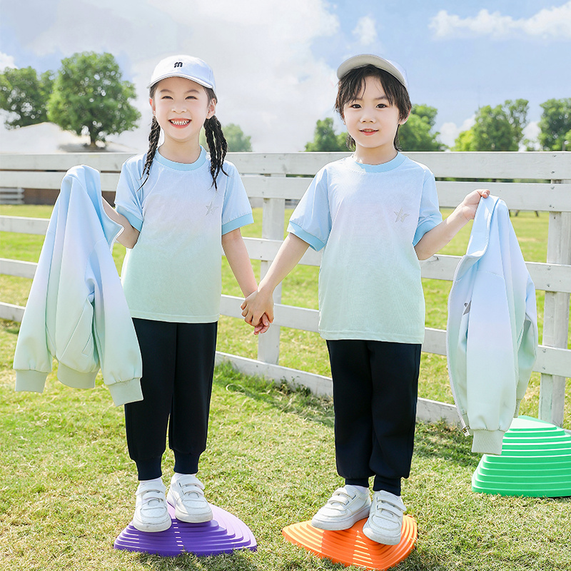 渐变色棒球服健康布2024新冲锋衣