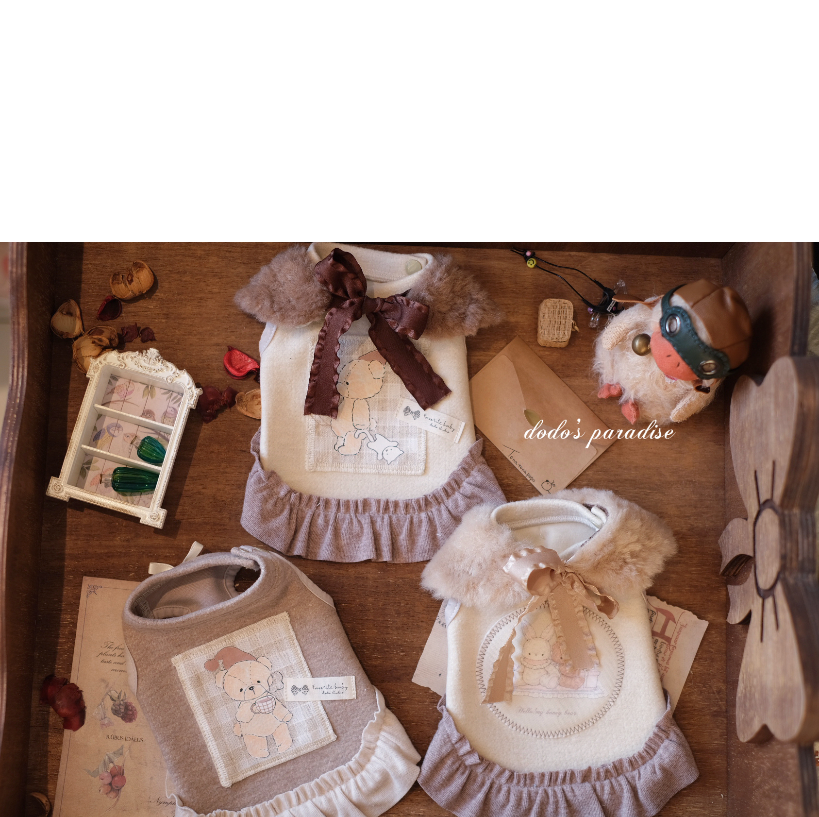 25秋冬宠物猫狗衣服小型犬小马约克夏羊毛侧开扣款马甲家居服裙子