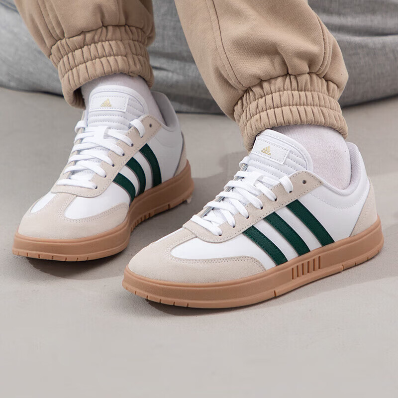 女鞋春季新款低帮板鞋运