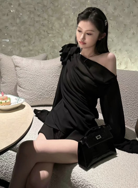 [JAC]春夏新款法式气质高级感精致立体花朵斜肩名媛单肩上衣