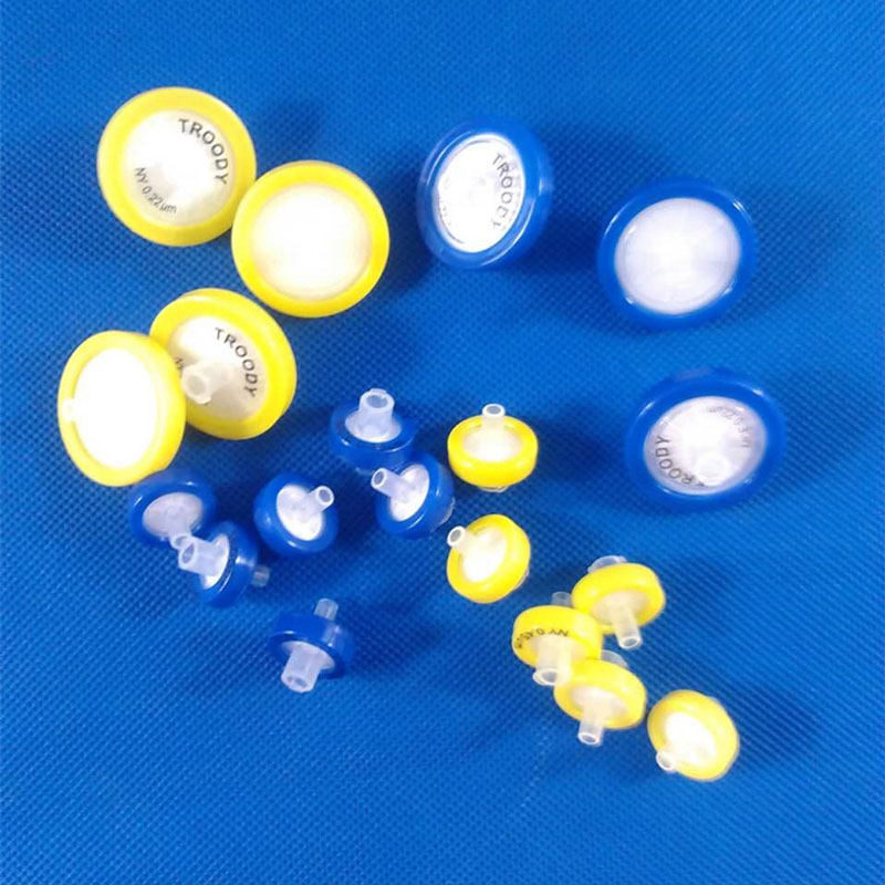 22 0.45um针筒式微孔滤膜滤头