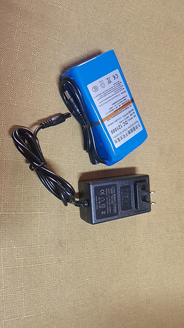 防蜂服12伏10000毫安专用电源