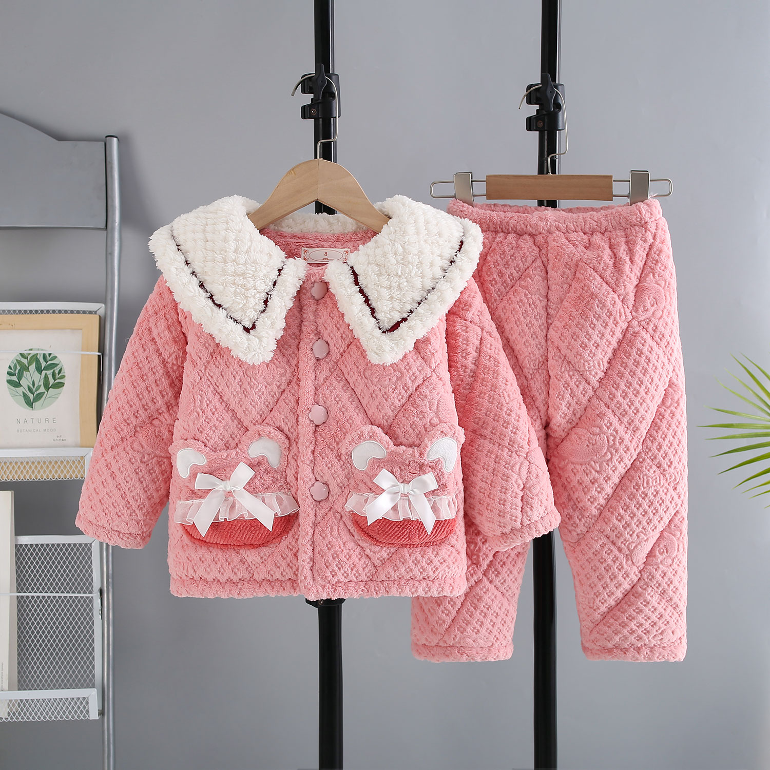 冬季新款牛奶绒儿童夹棉睡衣套装 韩版翻领加厚加绒女童家居服