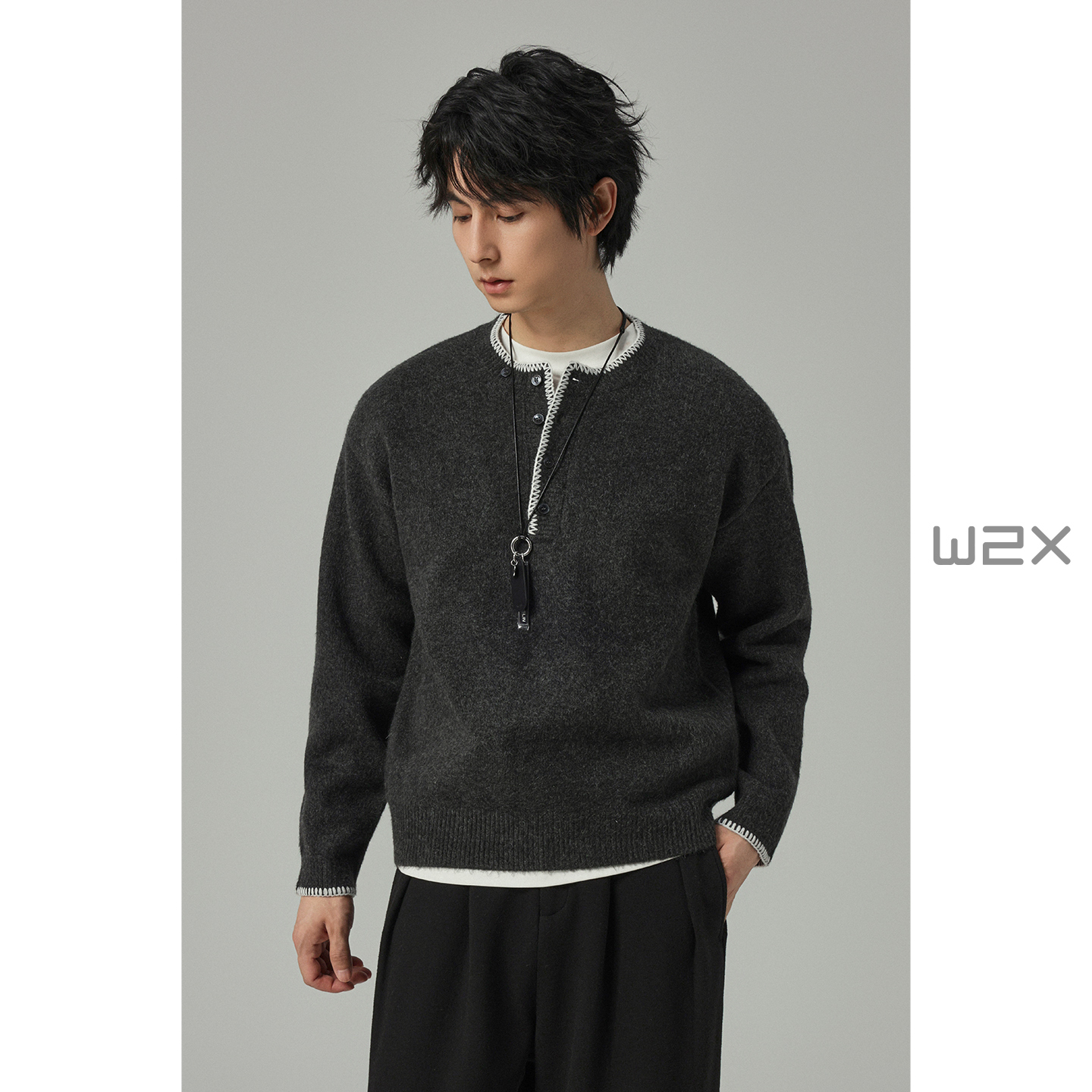 假两件套头羊毛针织衫男