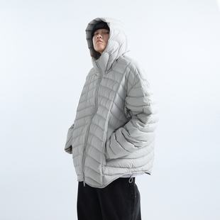 窄绗缝弧形分割加厚连帽羽绒夹克男女款 「GRNL」立体裁剪 轻便款