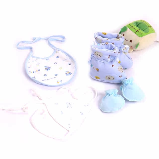 Coffret cadeau pour nouveau-né - Kit d accessoires - - Ref 1962381 Image 1