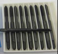 0.7 黑色 121416 1.25丝攻 宏峰不锈钢丝锥M2.5 0.5