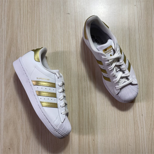 贝壳头女子低帮运动休闲板鞋