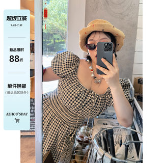 阿周家大码微胖泡泡袖格子连衣裙女夏季胖MM设计感方领收腰裙子