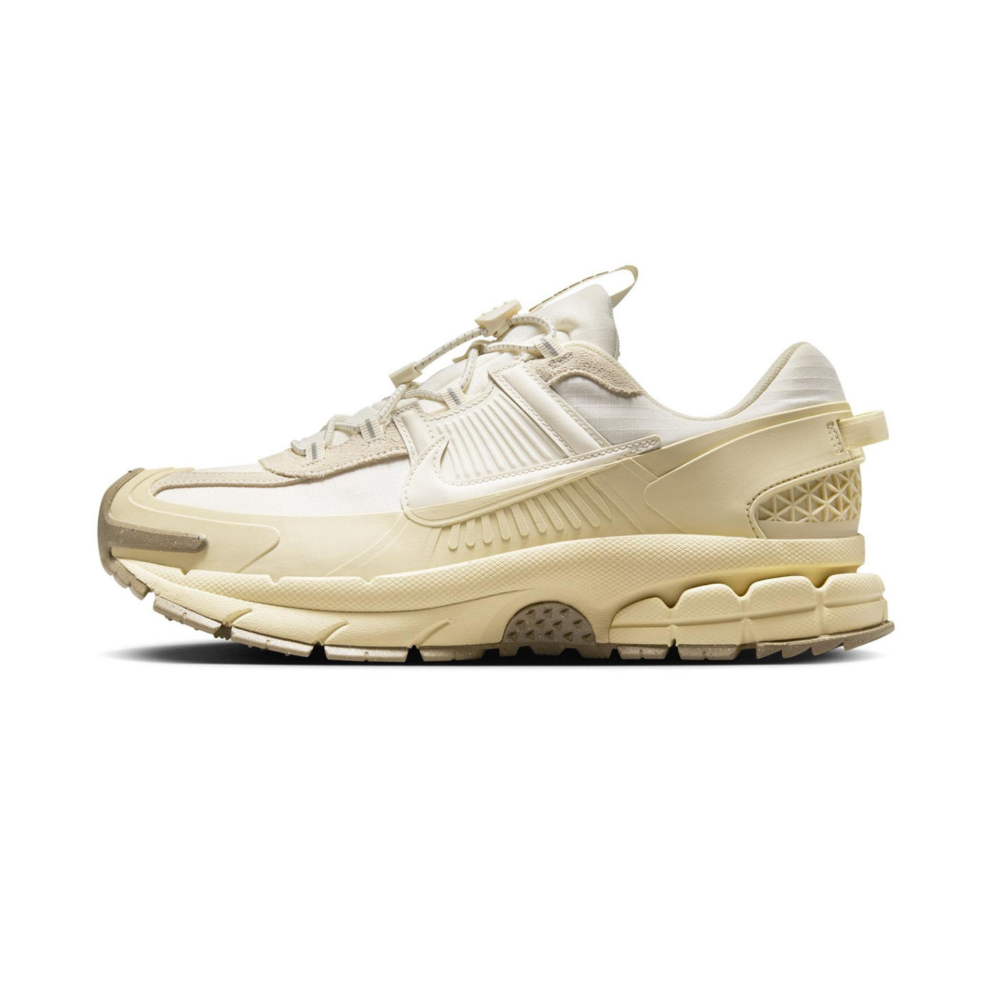 Nike ZOOM VOMERO ROAM 防滑耐磨 低帮跑步鞋男女同款 FV2295-101