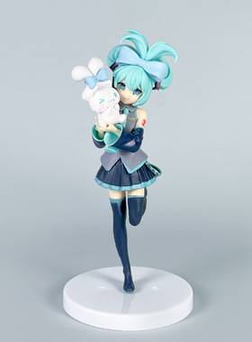 初音未来动漫美少女手办大耳玉桂狗初音MIKU模型公仔机箱摆件桌面