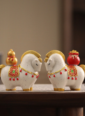 国潮马摆件小马上有钱小众工位桌面办公室茶宠装饰可爱招财手办