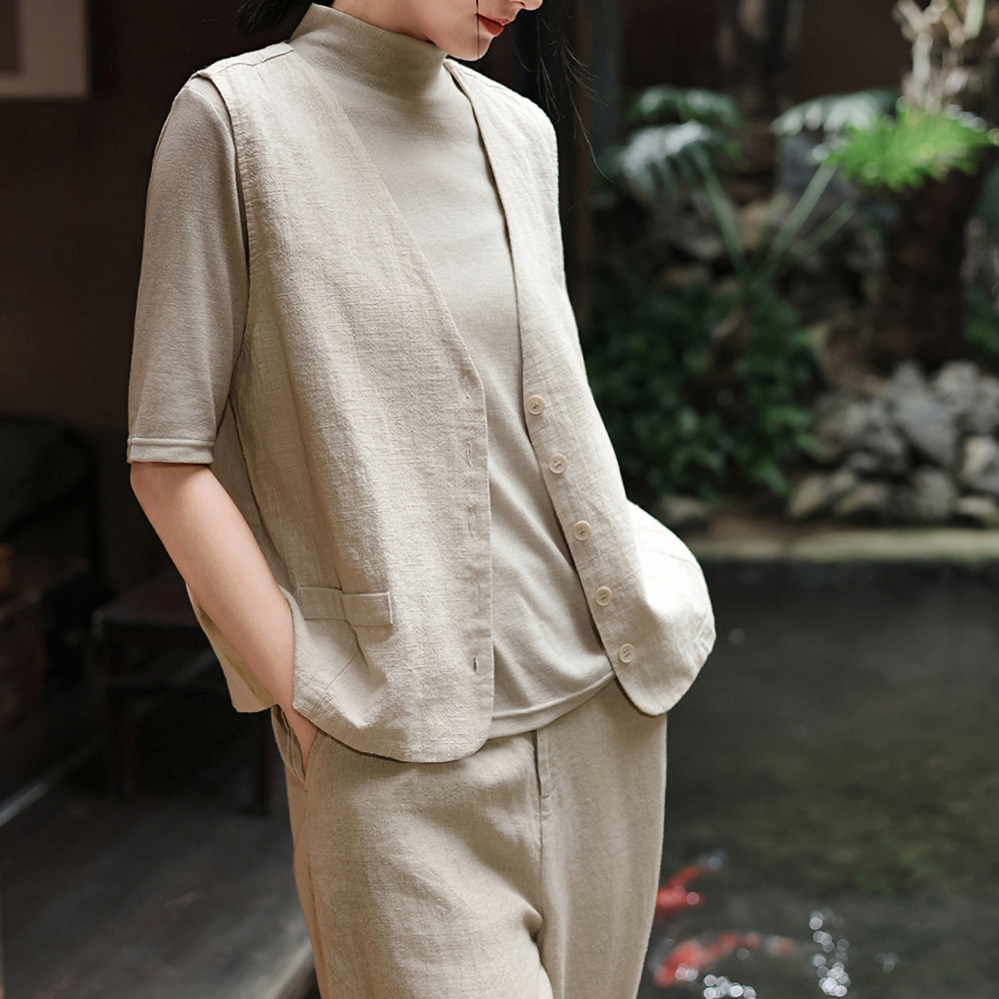 2026春新款新中式国风马甲女苎麻短款复古背心外套设计感棉麻马夹