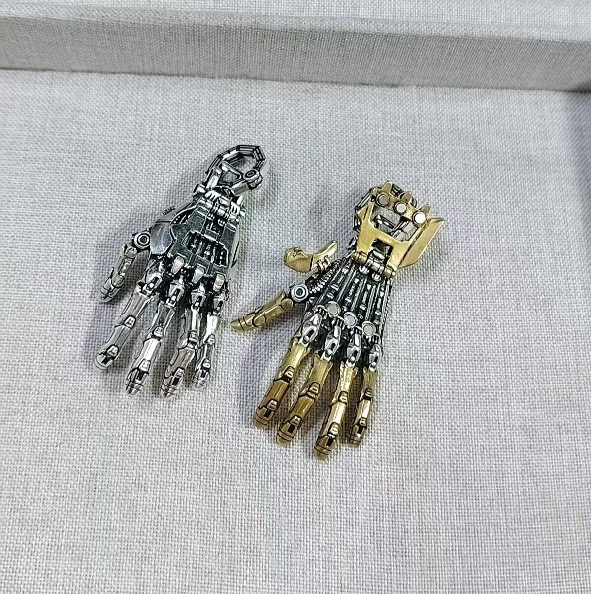 新品朋克机械手男款项链吊坠复古摆件个性项坠挂件小众设计感做旧
