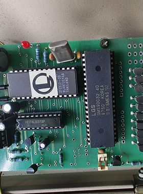 27C512-20 GMS90C32 BLX87ZCYA8 SN74LS123N THAILAND 东芝TL-70