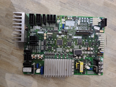 三菱电梯门机板6MBP15RH060