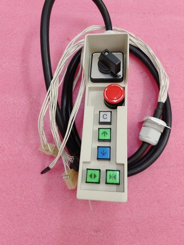 轿厢顶部检修开关YX201B497-06