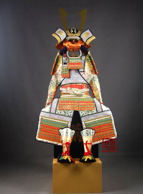 日本甲胄*武士盔甲 可穿 五月人形 金色涂小扎色色縅 稚儿铠WYK04
