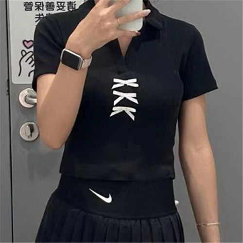 耐克女子修身翻领短袖运动T恤