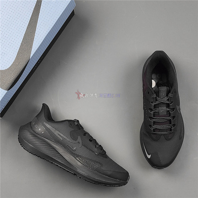 耐克女子气垫缓震跑步鞋