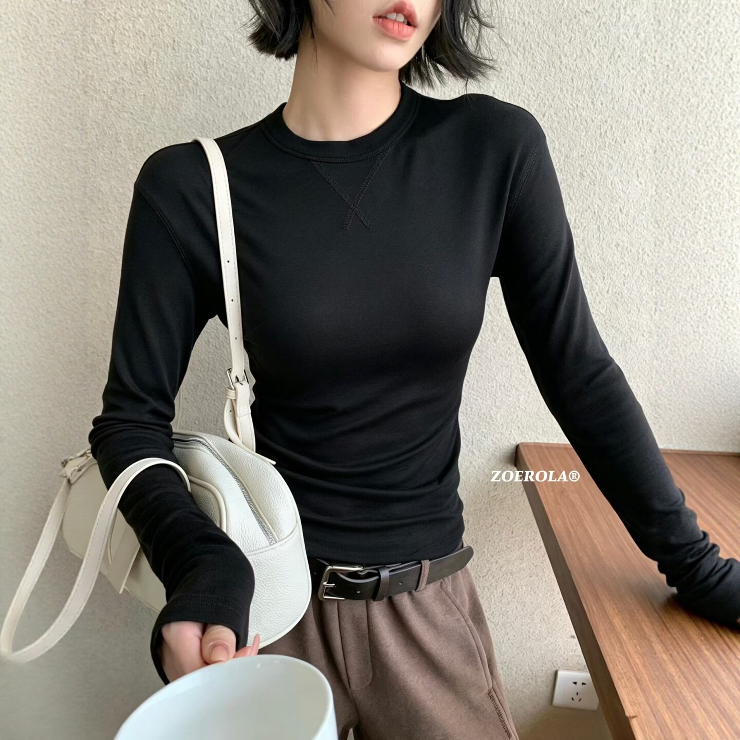 后背字母印花百搭长袖T恤女