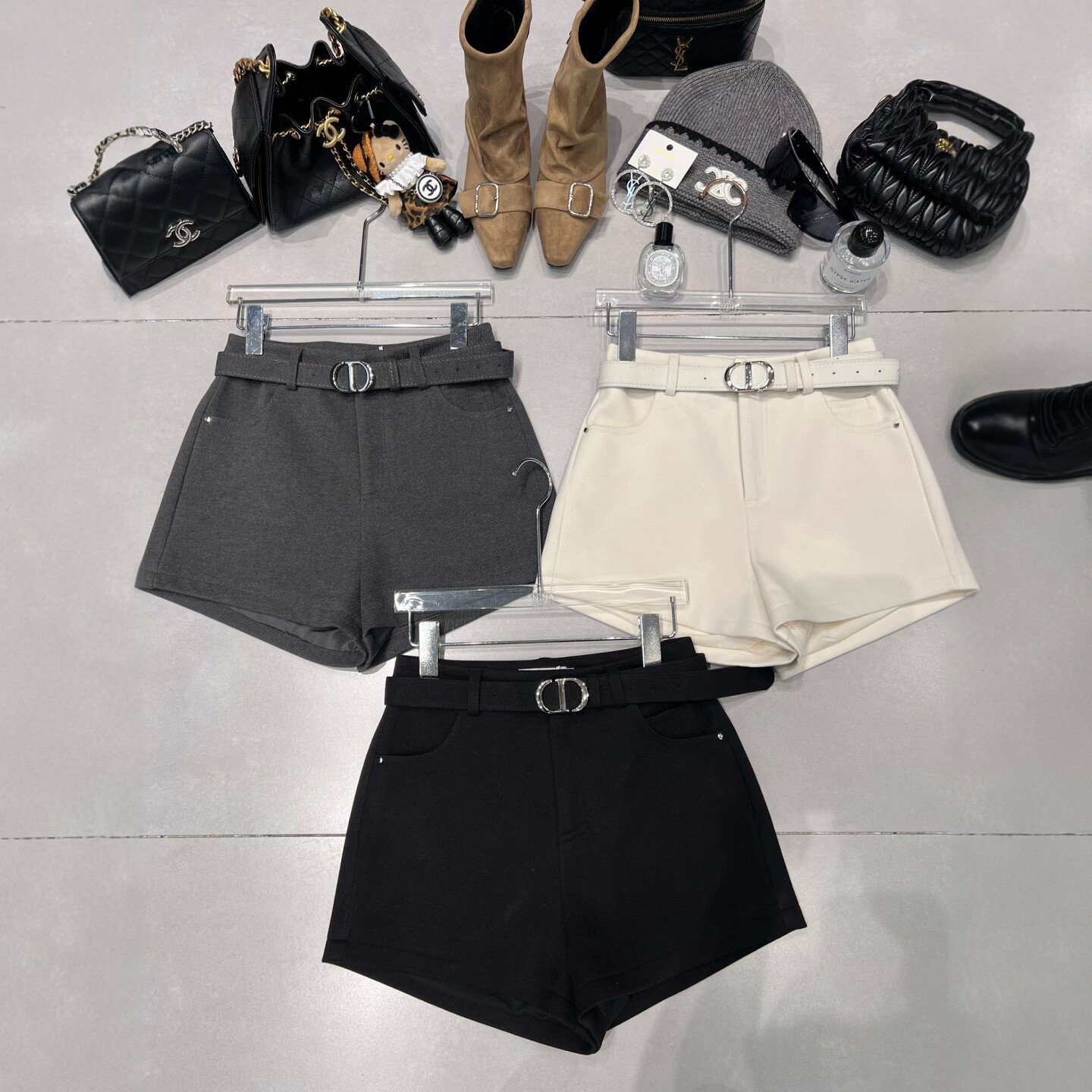 网红打底靴裤女2025冬季新款韩版气质修身显瘦百搭毛呢休闲短裤