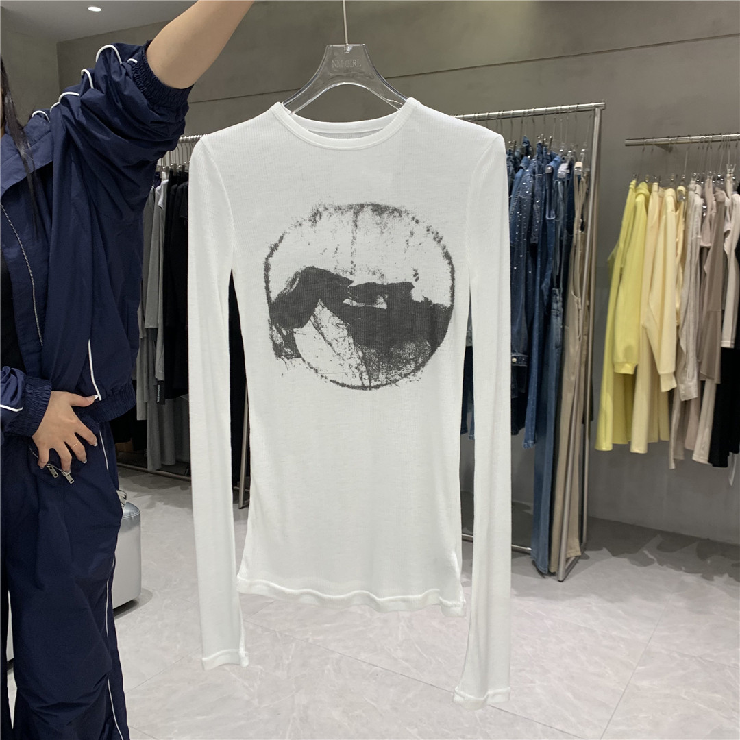 2026春季新款韩版小众设计抽象印花圆领套头百搭显瘦长袖T恤上衣