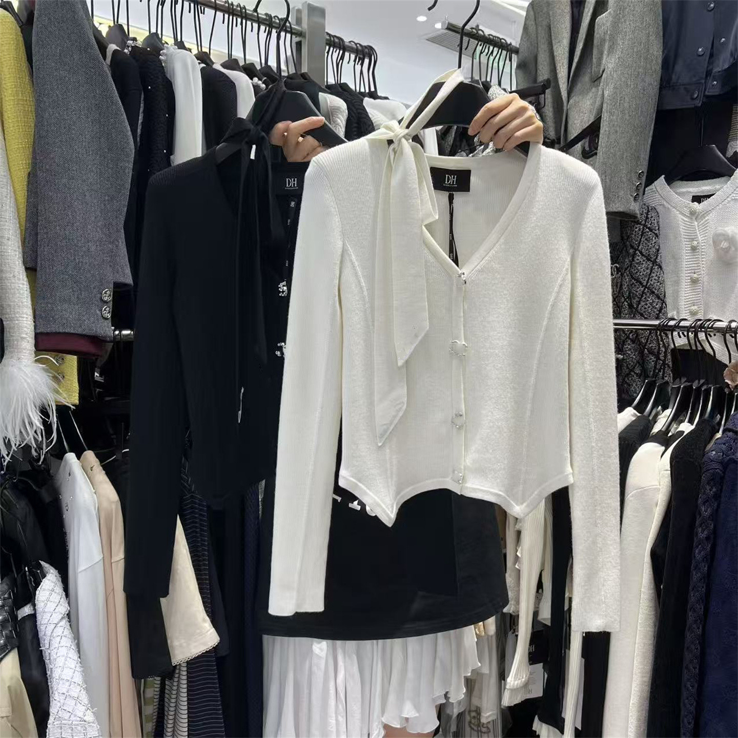 小众气质单排扣针织开衫上衣