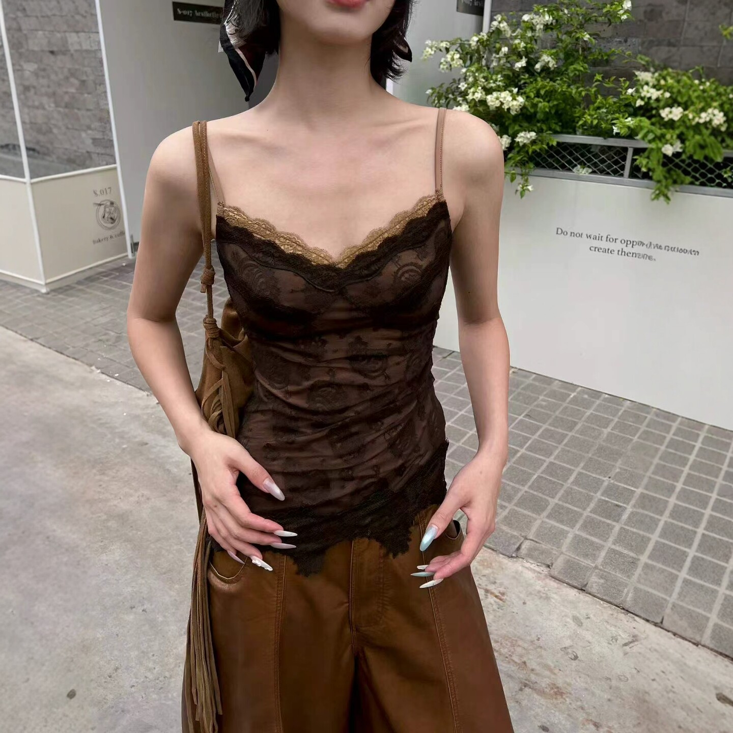 撞色拼接打底吊带背心女