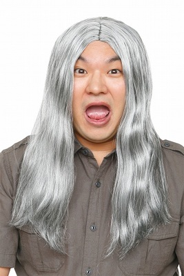 中分中分银白色搞笑风长直发搞笑