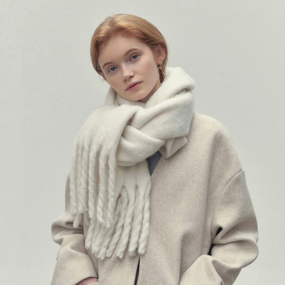韩国东大门设计师款氛围感围脖软糯仿羊绒纯色围巾女冬季加大披肩