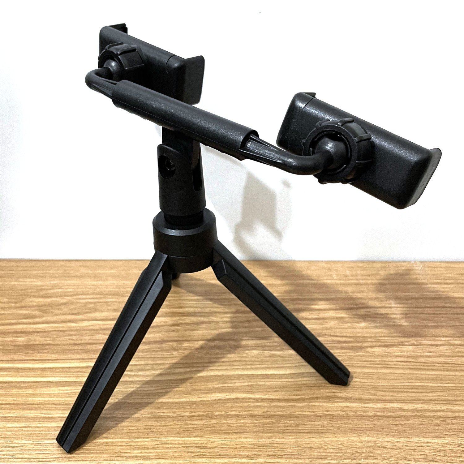 桌面三脚架双机位三角架手机夹360度旋转手持两机位直播手机支架