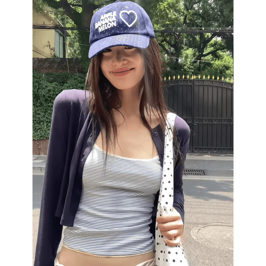 大码女装质套装显瘦长袖开衫外套女春秋季内搭条纹吊带背心两件套