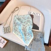 方巾缎面挂脖吊带背心女夏外穿纯欲甜辣妹抹胸性感露背一字肩上衣