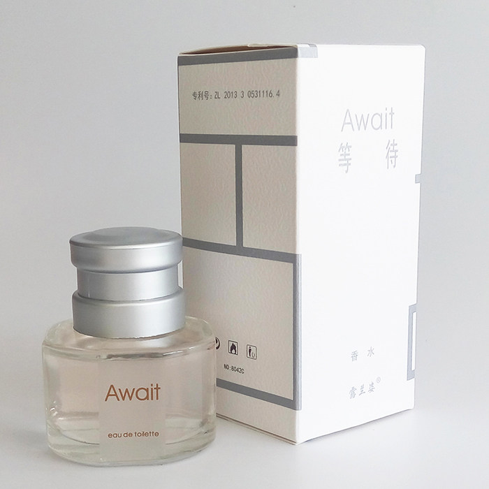 满包邮 批 await香水白蓝红瓶女士男生学生清新淡雅花果香调30ml