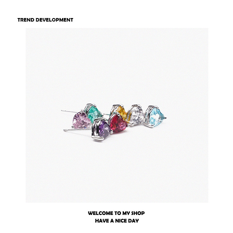彩色镶嵌设计感锆石耳钉女