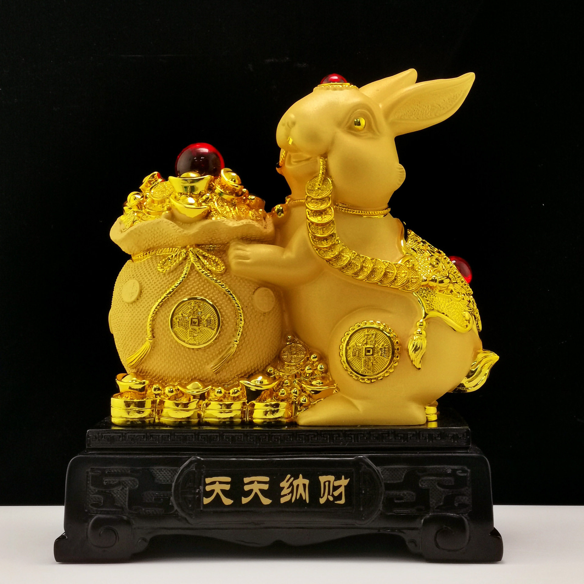 迪万思树脂招财玉兔摆件兔年吉祥物工艺品年会开业庆典开门红礼物
