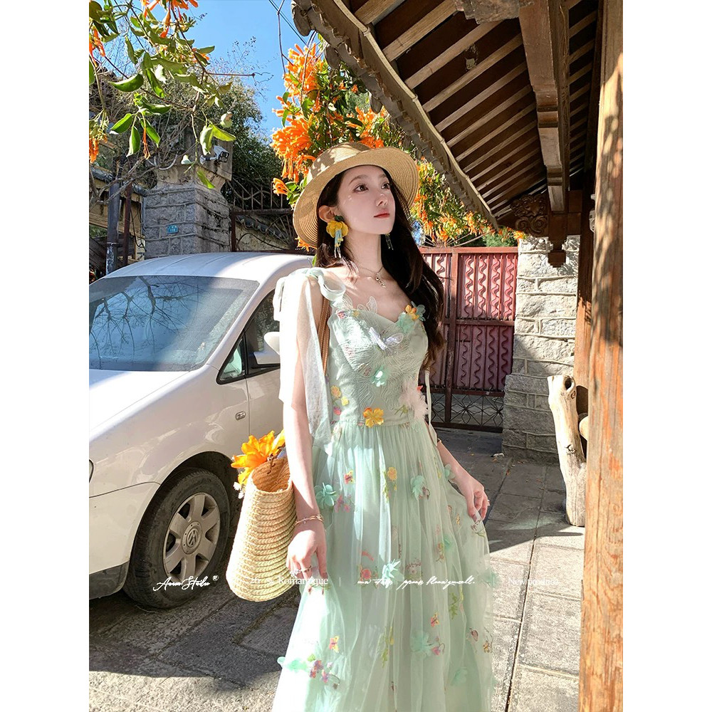 绿色v领收腰长款花朵网纱吊带连衣裙女夏季法式复古a字裙子浅绿