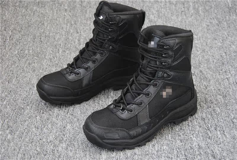 Bottes militaires - Ref 1397629 Image 1