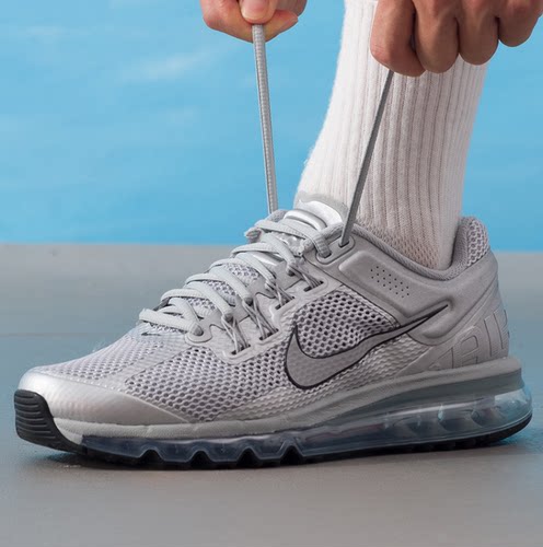Nike男子透气缓震网眼休闲跑步鞋