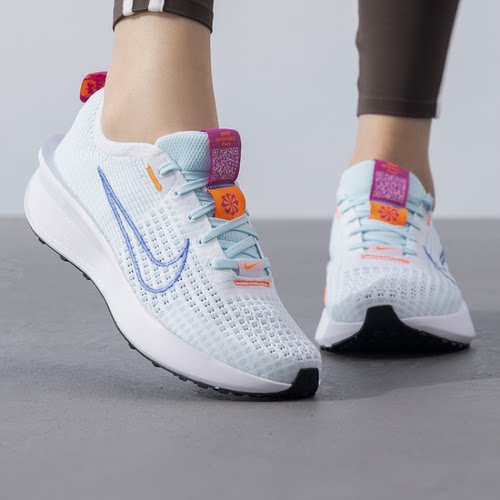 Nike女舒适百搭低帮跑步鞋