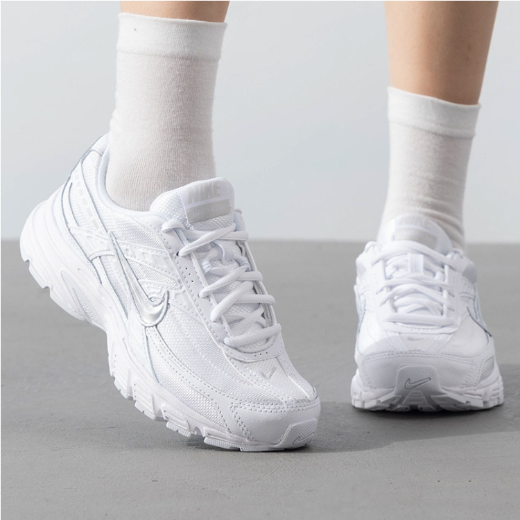 NIKEINITIATOR女运动休闲跑步鞋