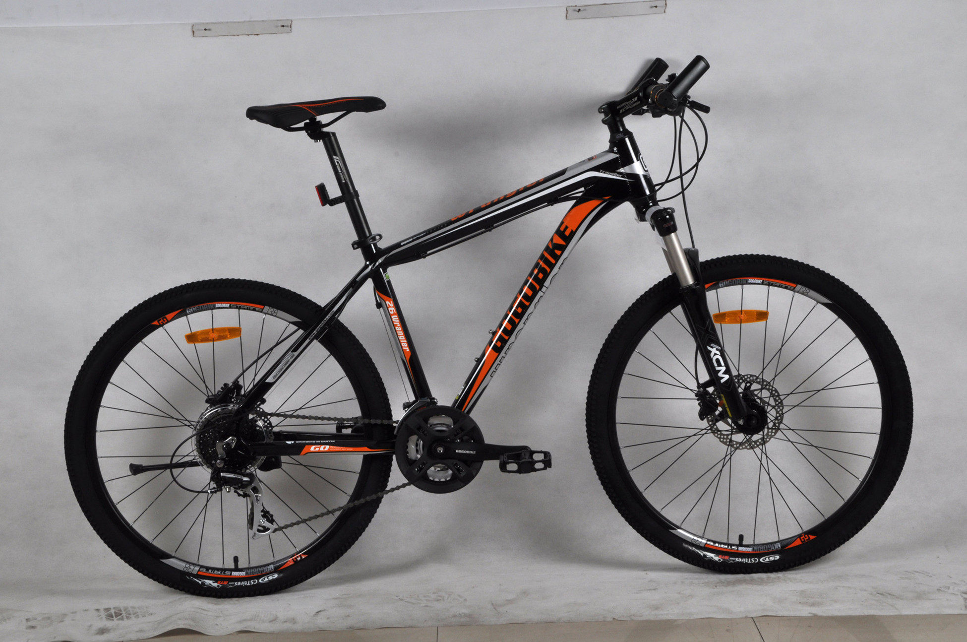 GOGOBIKE/LJ8801牧马人3.0/26寸前后油碟24速/铝合金/山地车