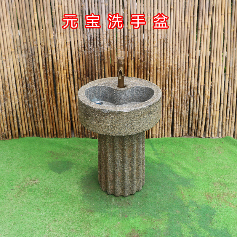民间老石头养鱼缸花盆阳台图片