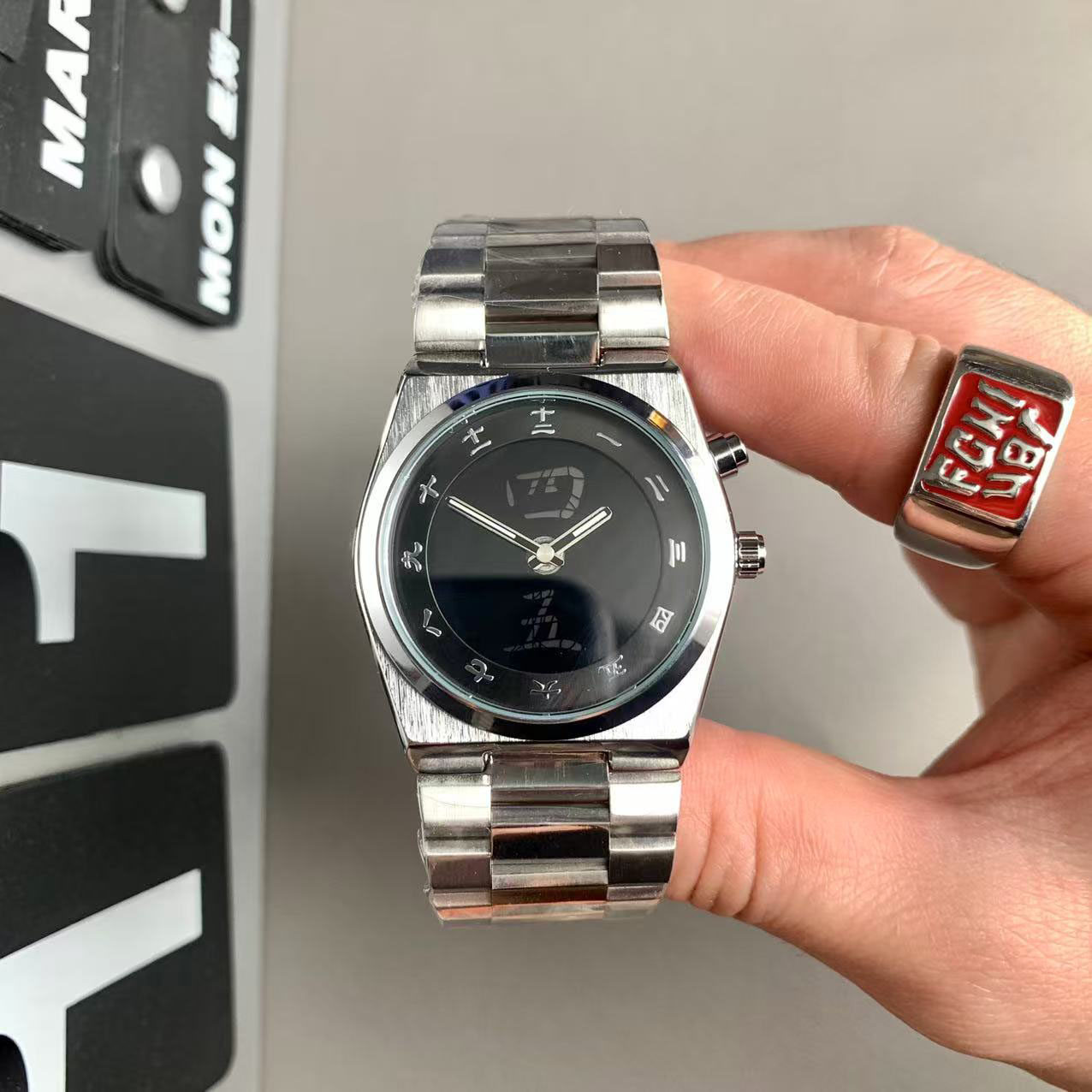 thumbnail for New Y2K Millennium Vintage Watch Men's Personality Chinese Character Beating Digital Display Niche Vintage High-end Sense Women's Watch