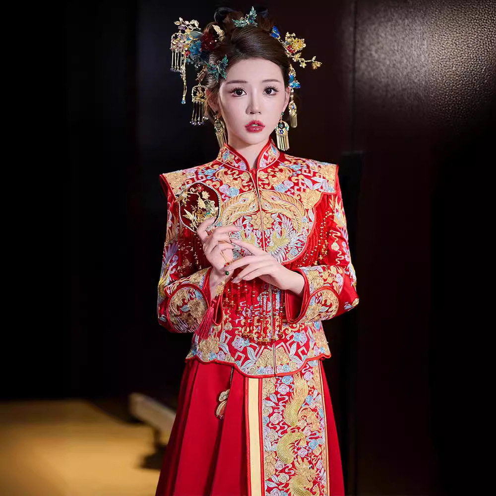 b19重工龙凤褂新娘秀婚服2024新款结婚敬酒服中式嫁衣礼服小个子