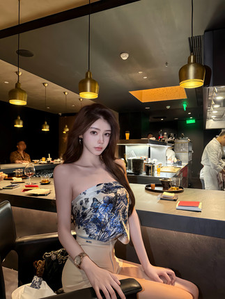 LonelyDance蝶梦*小众清雅印花露锁骨抹胸方巾女纯欲百搭丝巾上衣