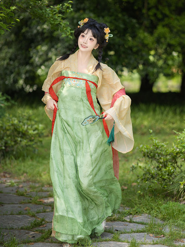 轻汉坊齐胸汉服印花刺绣裙