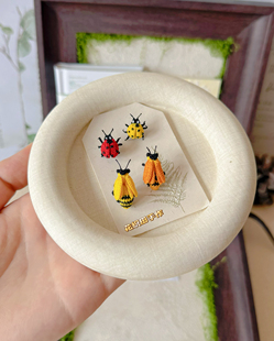 原创设计手工微钩编织昆虫胸针瓢虫蜜蜂成品森系衣服配饰节日礼物