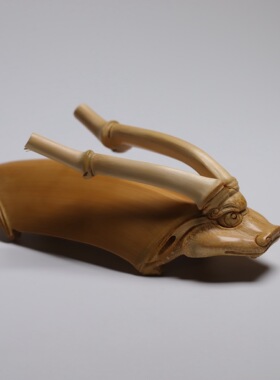 山宁竹舍 王金平异形玉竹巧雕 竹雕瑞兽茶则把件摆件